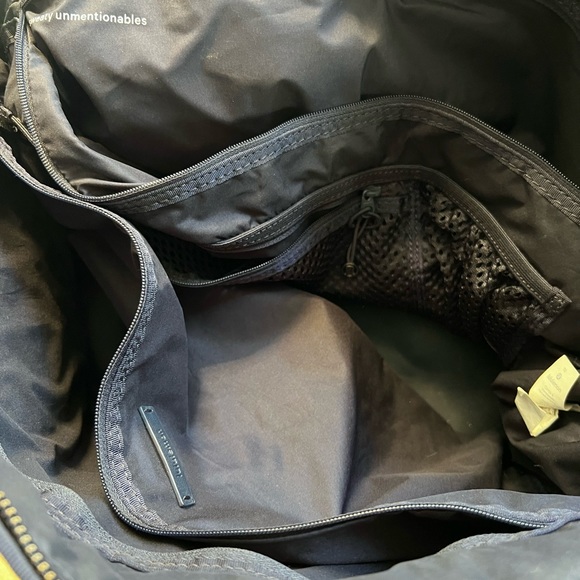 Lululemon Yoga Workout Bag - Picture 6 of 9